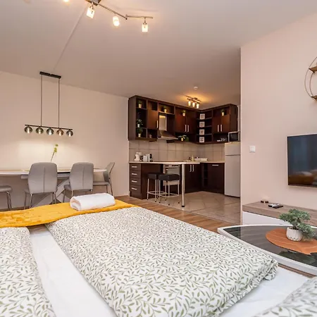 Gem By Opera House *